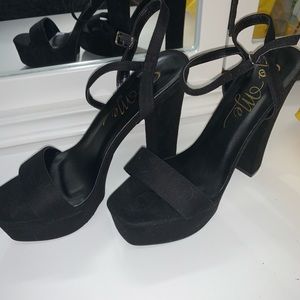 So Me platform heels